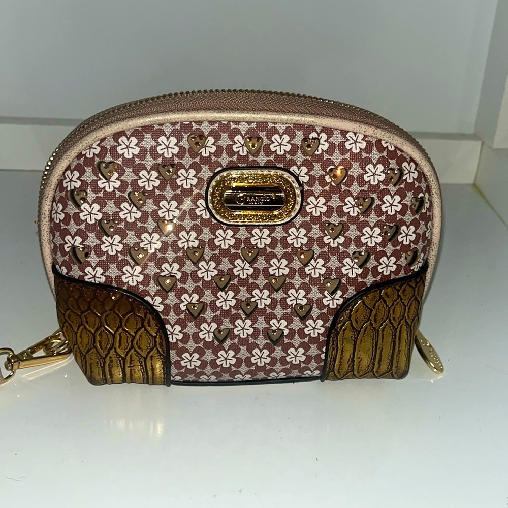 🎉3/20 Brangio brown and gold wristlet clutch purse